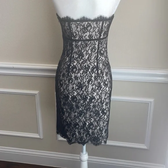 White House Black Market lace dress - size 4 - Picture 5 of 10
